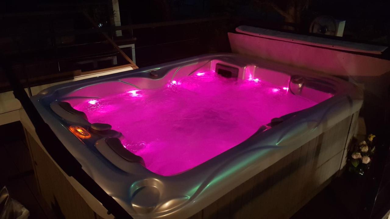 Floating Sea House Soncek Lejlighed Portorož Eksteriør billede