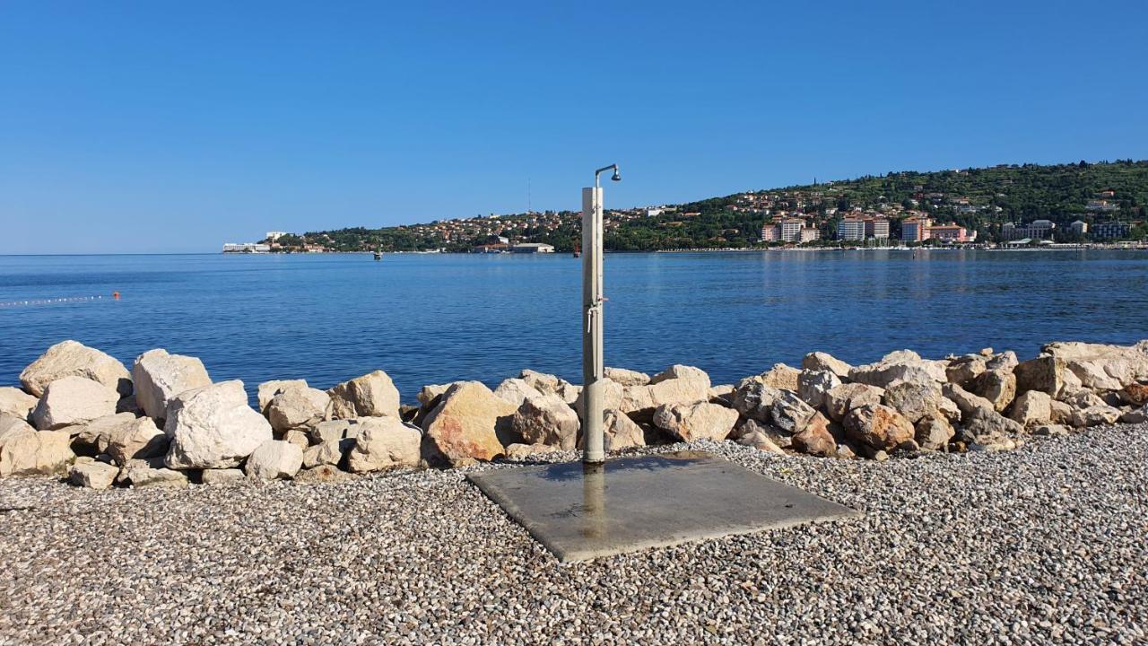 Floating Sea House Soncek Lejlighed Portorož Eksteriør billede