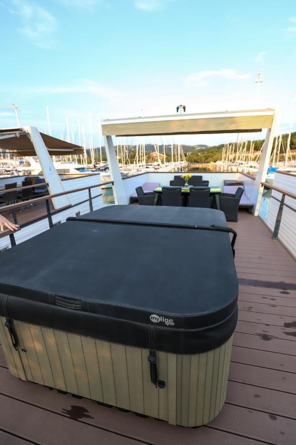 Floating Sea House Soncek Lejlighed Portorož Eksteriør billede